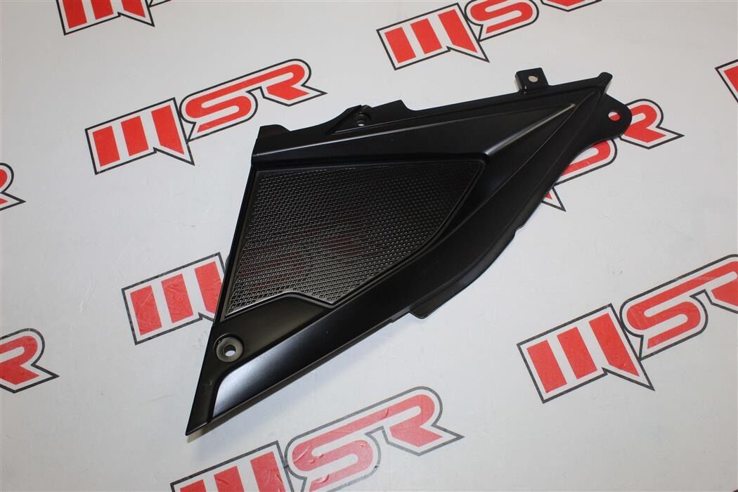BAJAJ RS 200 DEPO ÜSTÜ DEKOR KAPAK SAĞ A 56DT134X