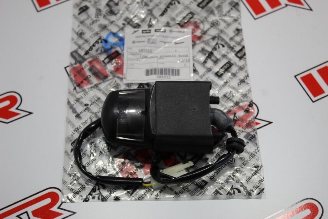 VESPA UNIVERSAL PLAKALIK LAMBA