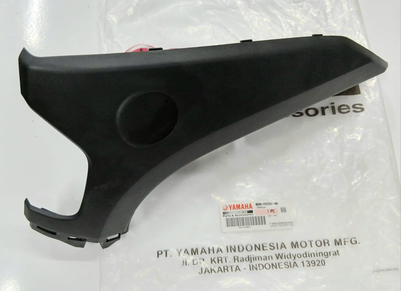 Yamaha N-MAX 125 SİNYAL ÜSTÜ KAPAK (SOL)