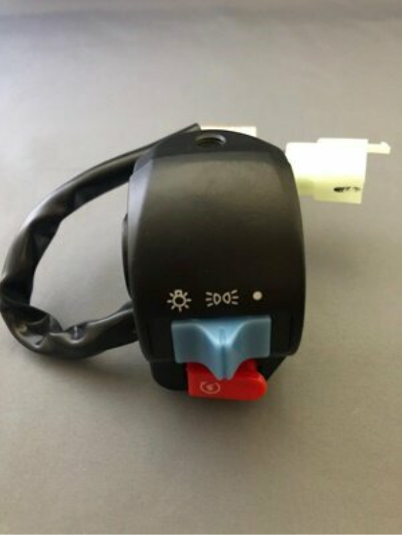 SCOOTER 50 CC- BWS 100 KUMANDA KÜTÜĞÜ SAĞ CTVR