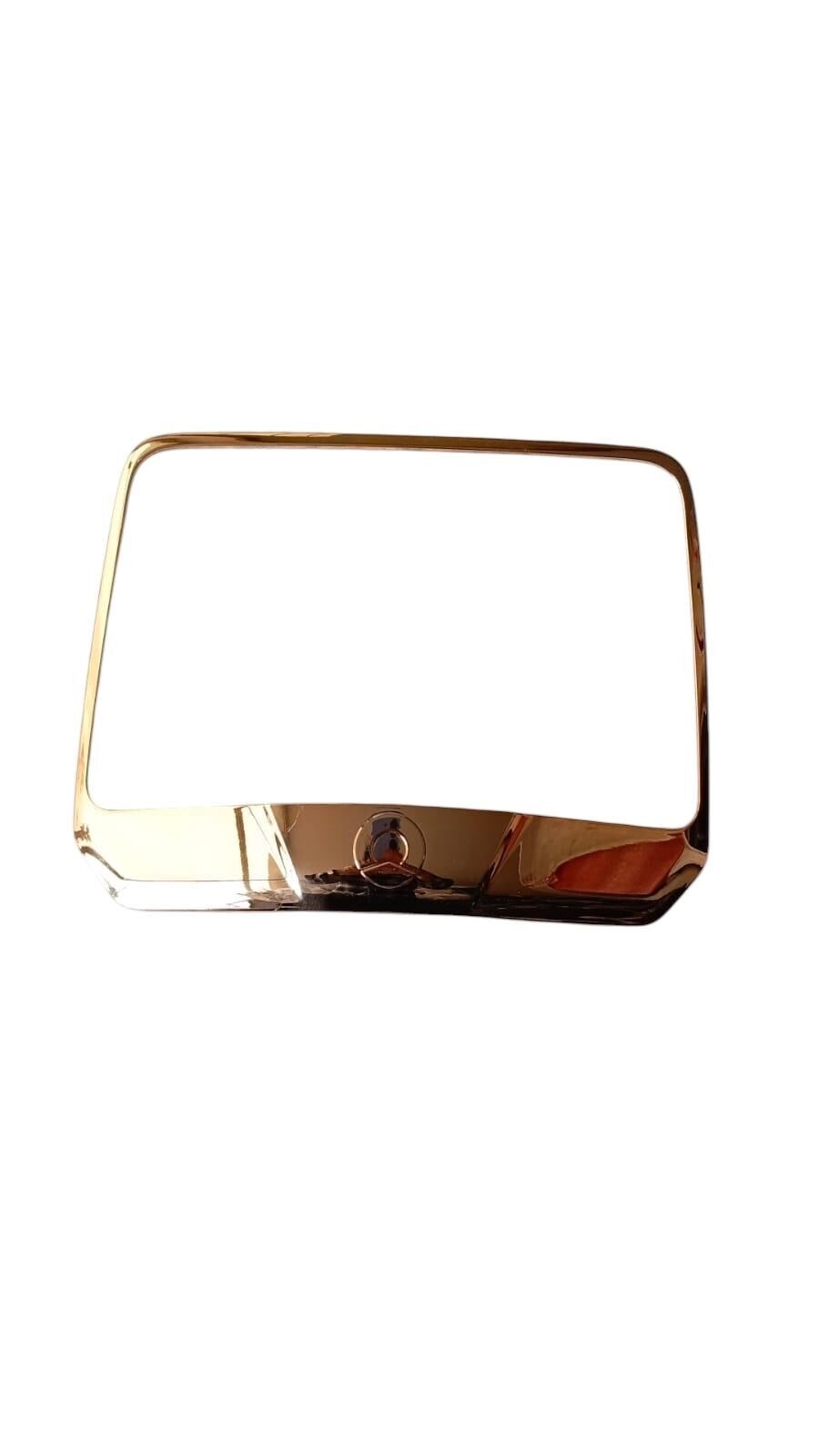 ÖN GÖĞÜS ARKA KISIM DEKORATİF ÇERÇEVE SUN