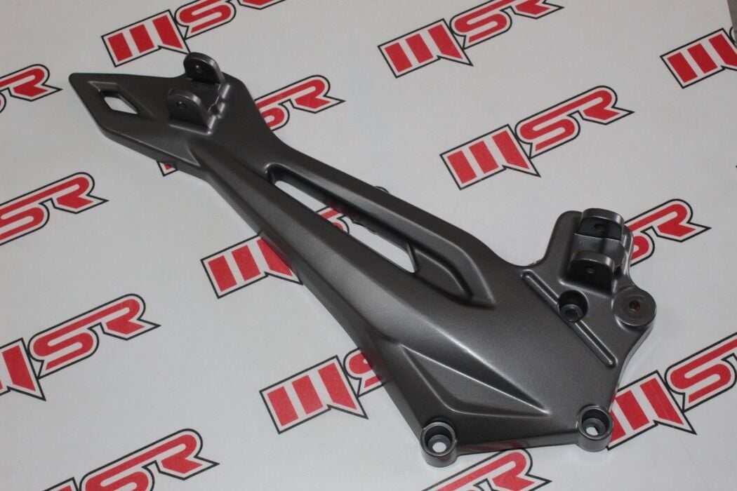 BAJAJ DOMINAR 400 UG -D250-D400 E5 BASAMAK BAGLANTI DEMİRİ SOL FÜME A