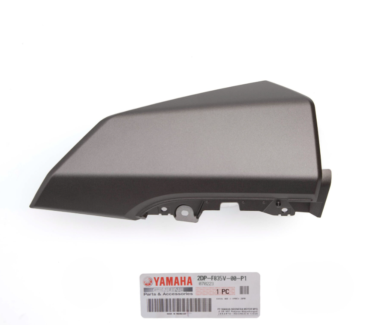 Yamaha N-MAX 155 SAĞ SİNYAL ÜSTÜ KAPAK