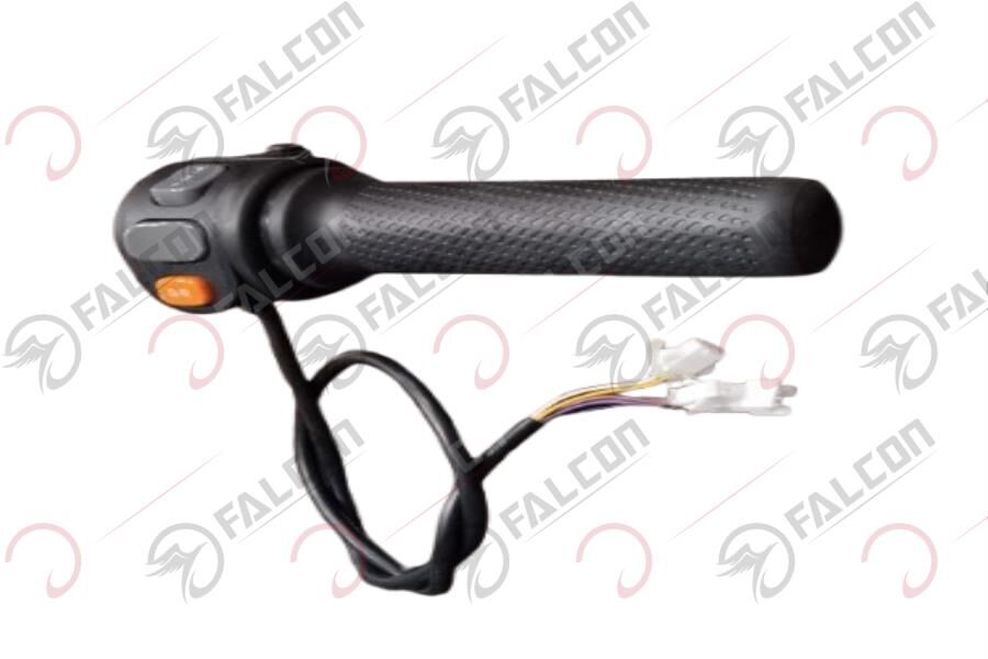 KUMANDA SAĞ- JULIA Falcon