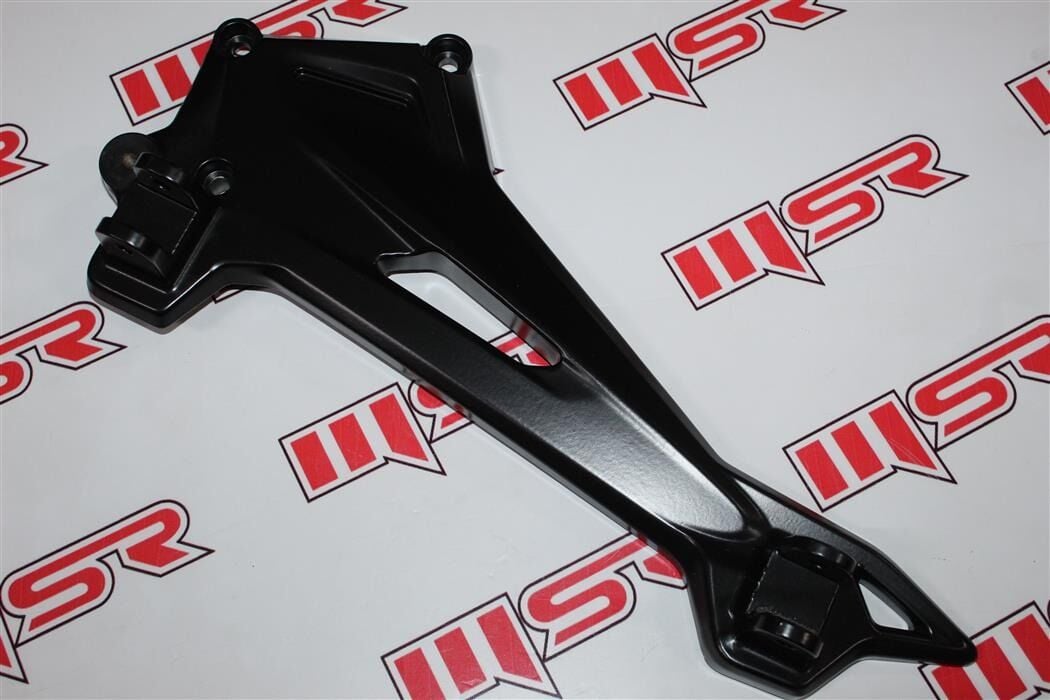 BAJAJ DOMINAR 400 UG -D250-D400 E5 BASAMAK BAGLANTI DEMİRİ SOL SİYAH A