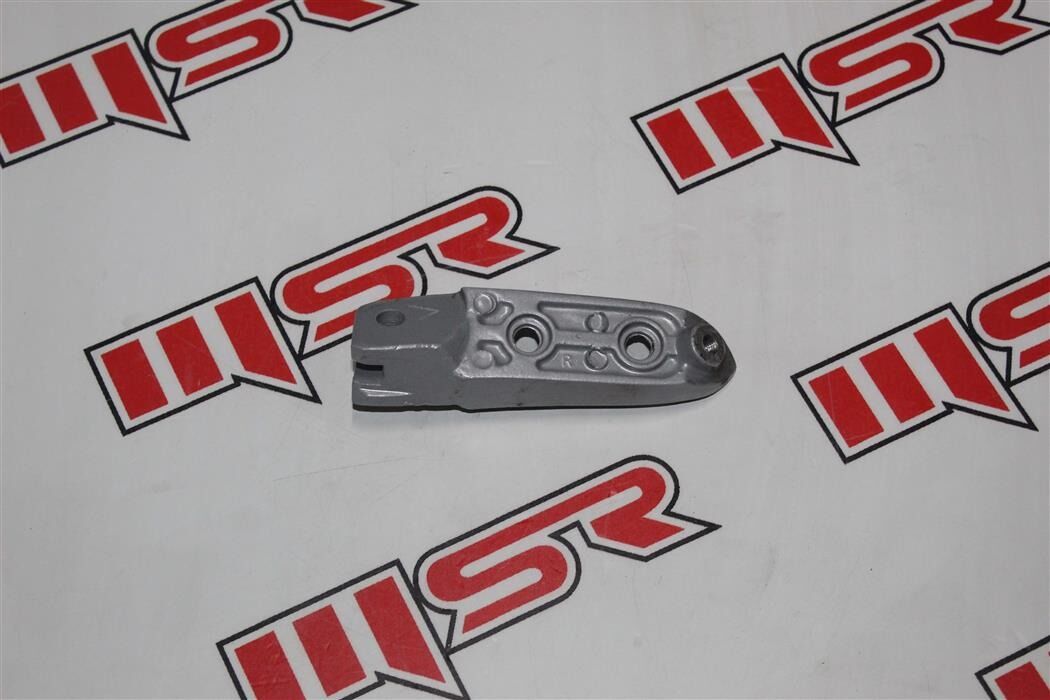 BAJAJ F 250 - N 250 - NS 200 E4 - NS 125 - N 150 ARKA BASAMAK PEDAL SAĞ  A