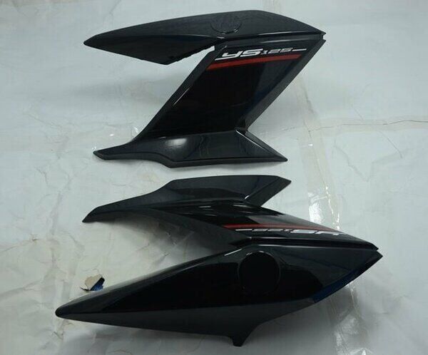 YS 125 DEPO YANLARI SİYAH