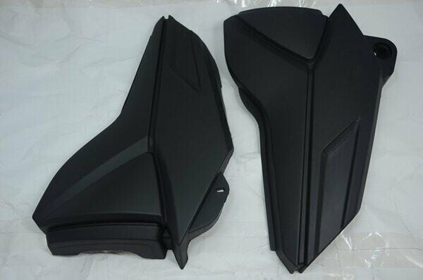 YS 125 ORTA YAN KAPAK SİYAH