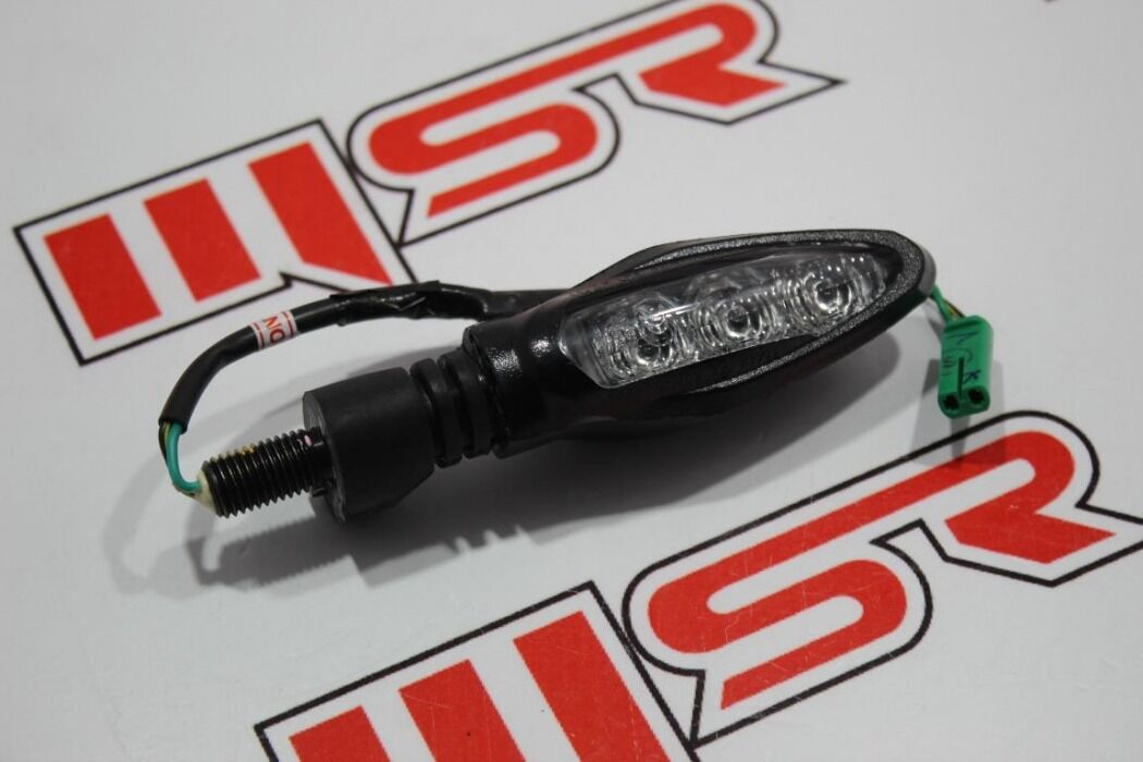 Bajaj Dominar Sinyal Ön A Rs200(euro 4-3 ) D400 - 400 Ug - D400 E5 Tour - D 250 - F 250 - Sinyal Ön Sol A Dt401002